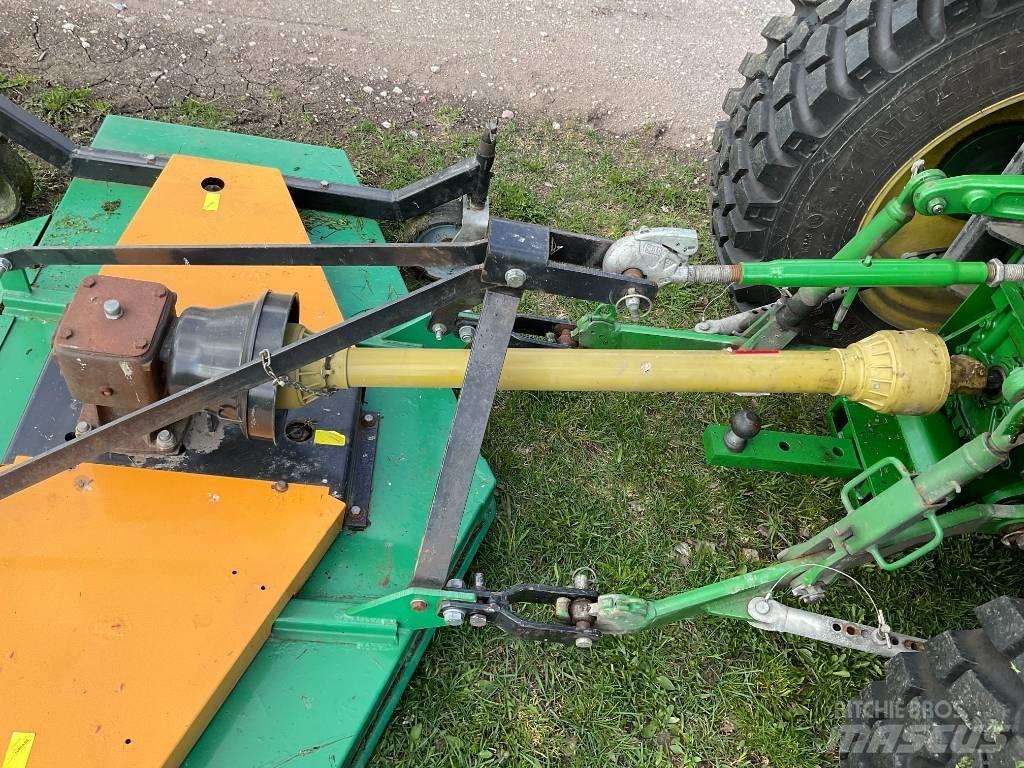John Deere 4066 R Traktorji