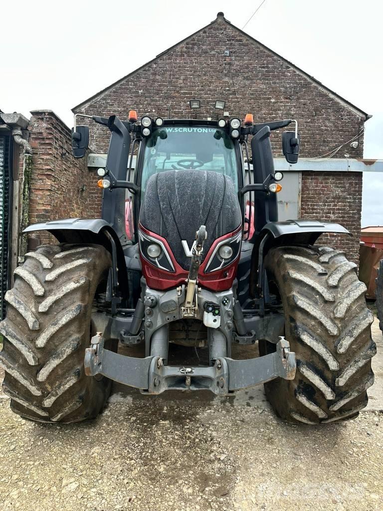 Valtra T 234 V Traktorji