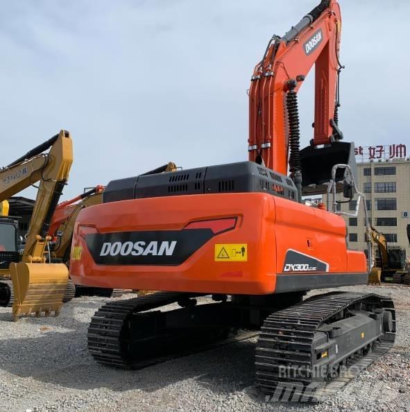 Doosan DX 300 LC-9C Bagri goseničarji