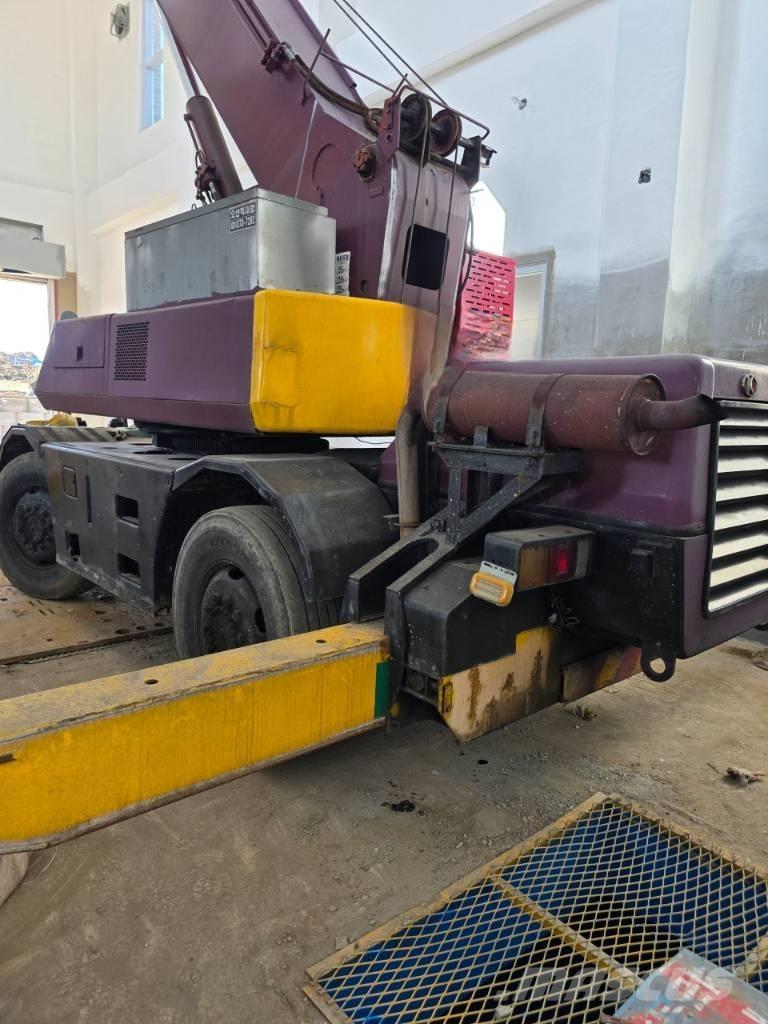 Kato MR 100 Avtodvigala