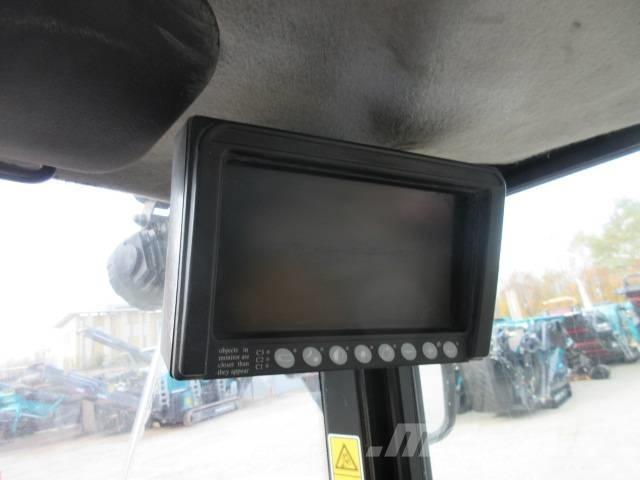 CAT 914 M Kolesni nakladalci