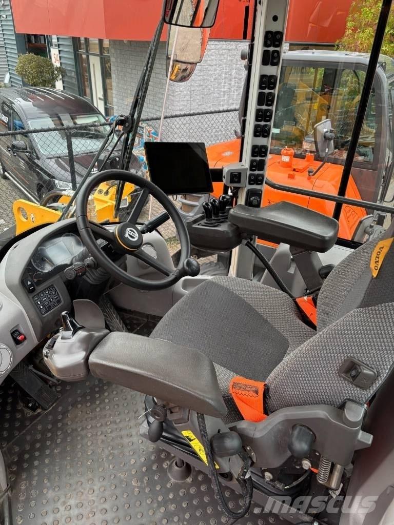 Volvo L 120 H Kolesni nakladalci