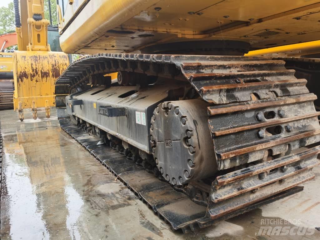 Komatsu PC 200-8 Bagri goseničarji