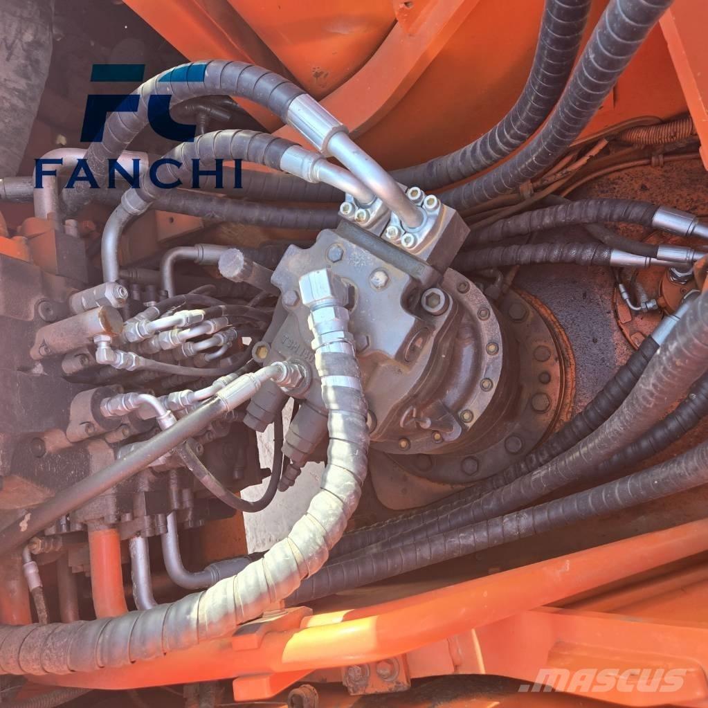Doosan DX 225 LC Bagri goseničarji