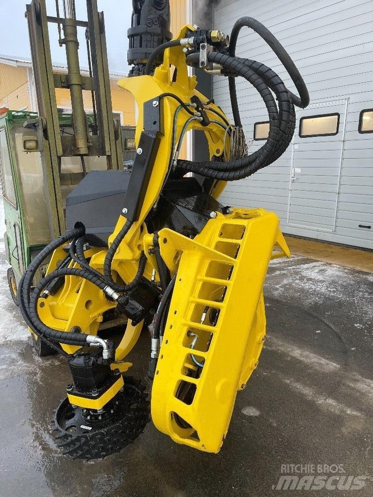 John Deere 758HD Glave za kombajne