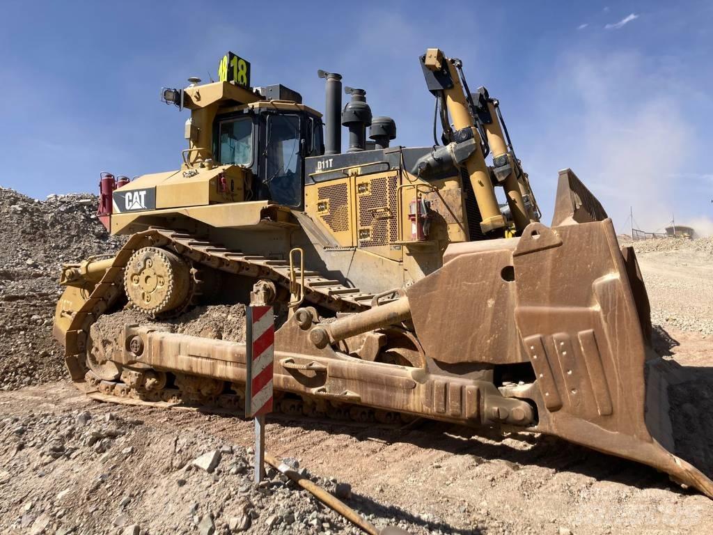CAT D 11 T Buldožerji goseničarji