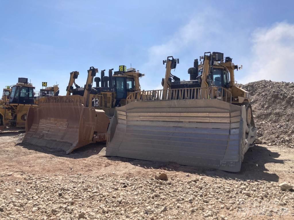 CAT D 11 T Buldožerji goseničarji