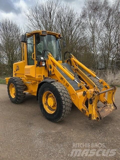 JCB 411 B Kolesni nakladalci