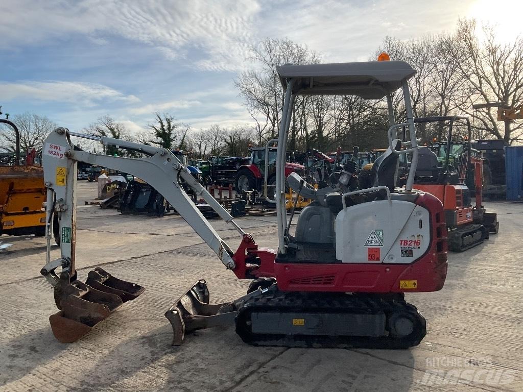 Takeuchi TB 216 Mini bagri <7t