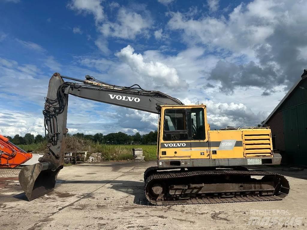 Volvo EC200 Bagri goseničarji