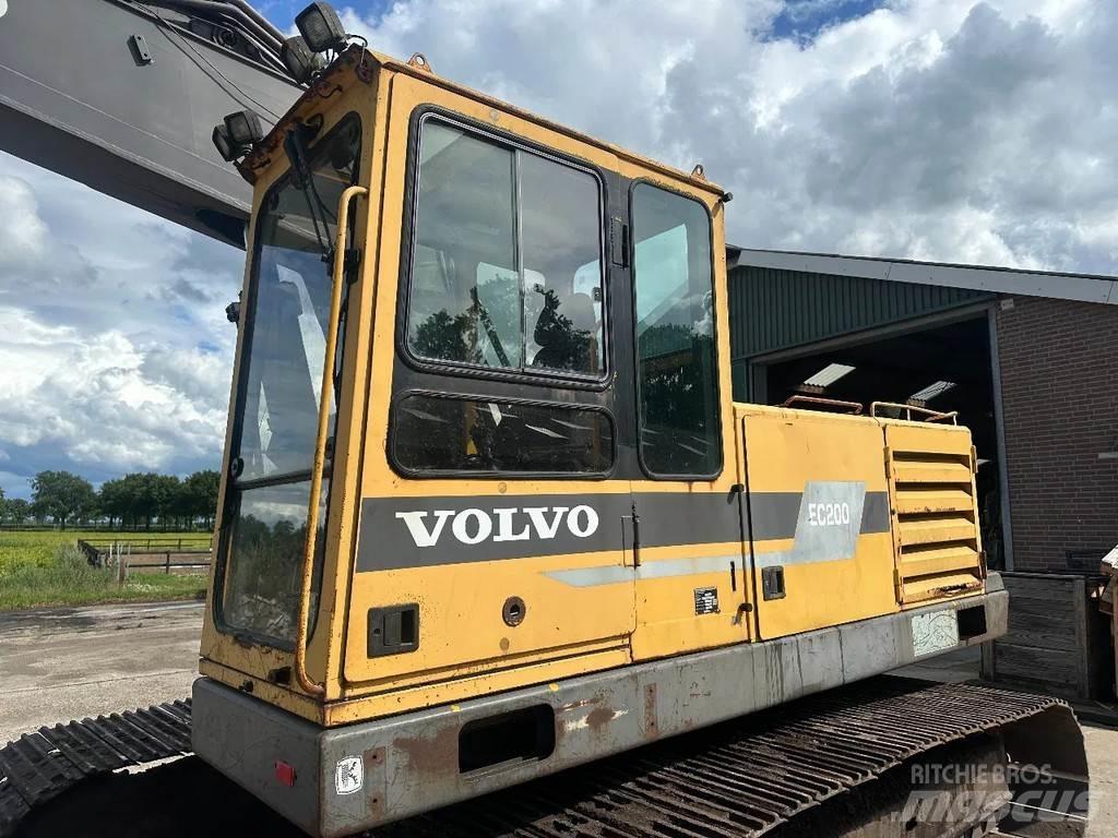 Volvo EC200 Bagri goseničarji