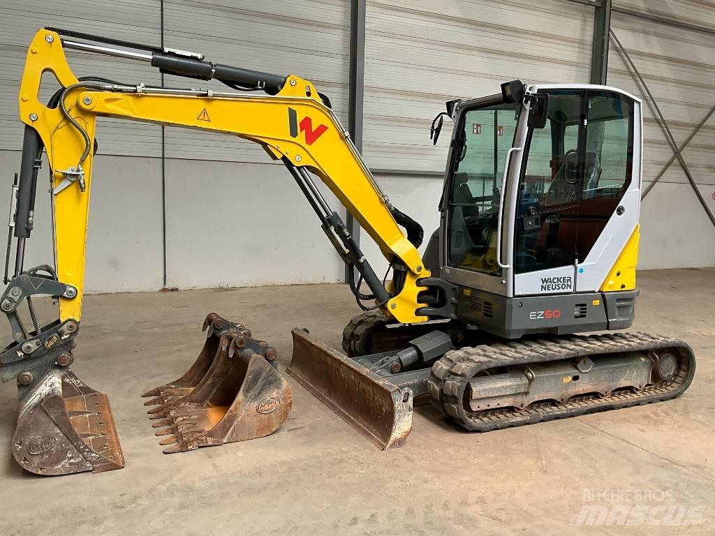 Neuson EZ 50 Mini bagri <7t