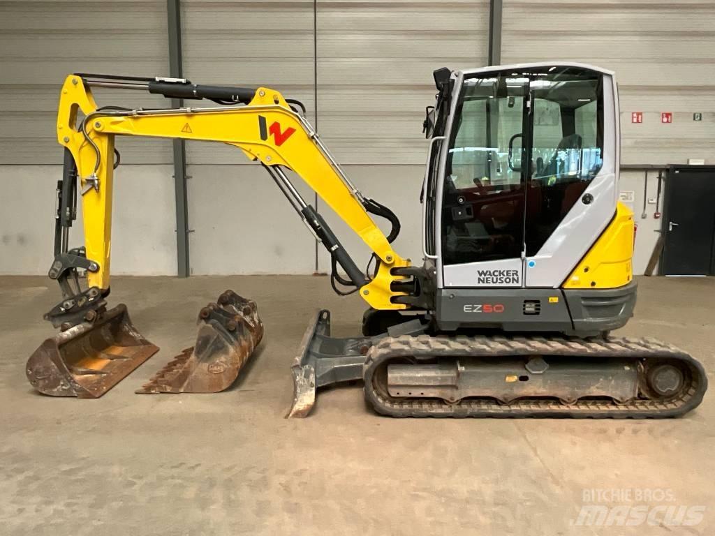 Neuson EZ 50 Mini bagri <7t