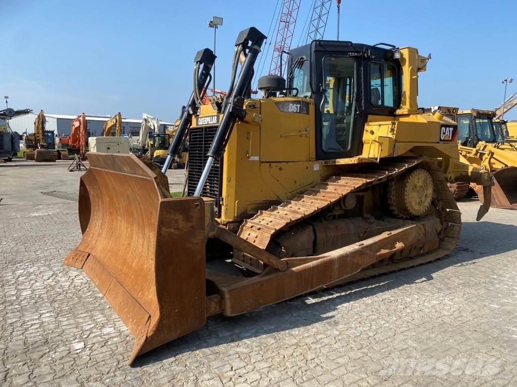 CAT D6T NVT Buldožerji goseničarji
