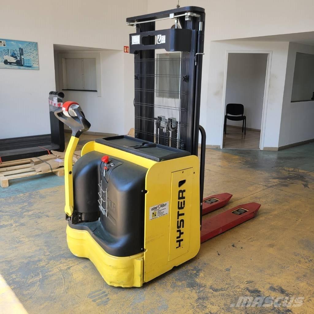 Hyster S1.4iL Ročni električni viličar