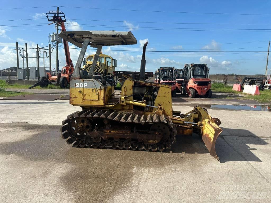 Komatsu D 20P-7 Buldožerji goseničarji