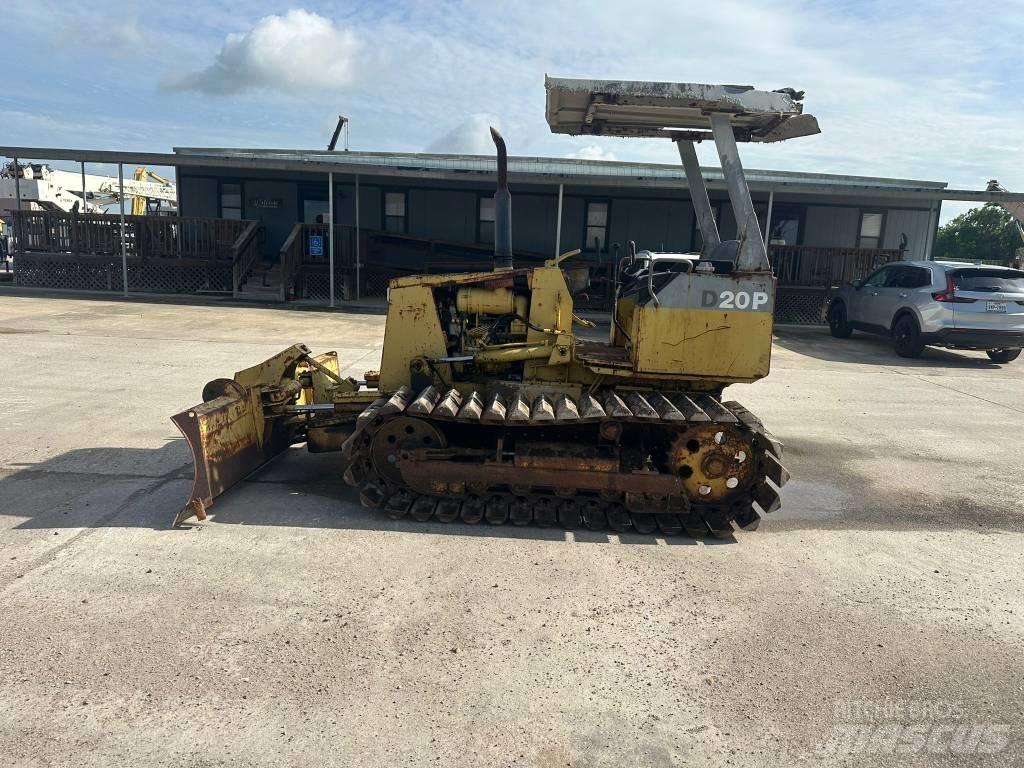 Komatsu D 20P-7 Buldožerji goseničarji