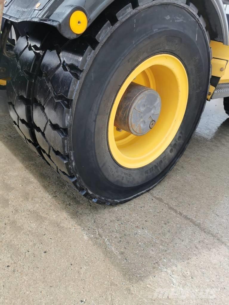 Volvo EW 140 D Bagri na kolesih
