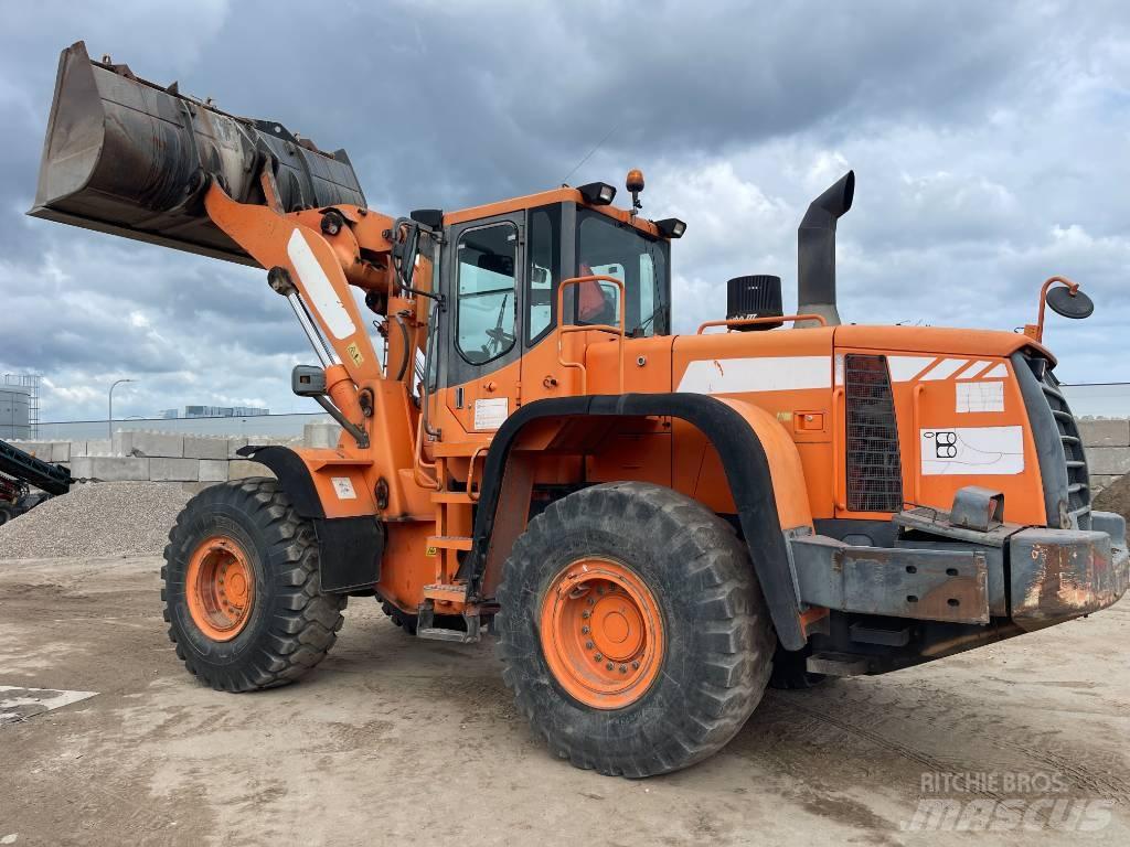 Doosan DL 350 Kolesni nakladalci