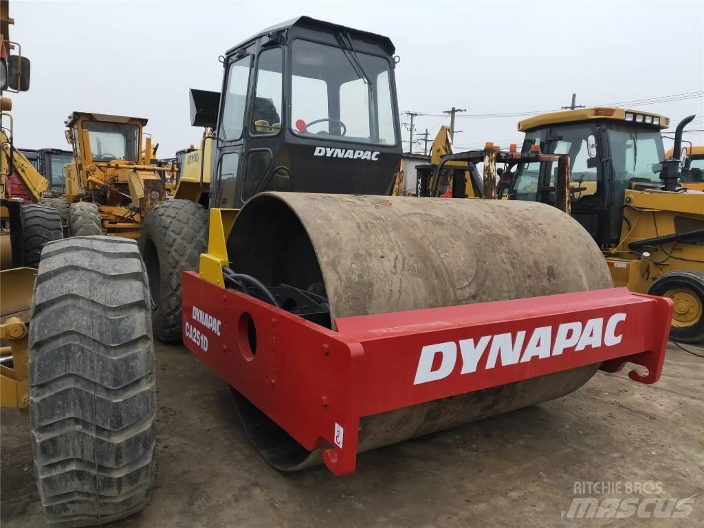 Dynapac CA251D Enojni valjarji