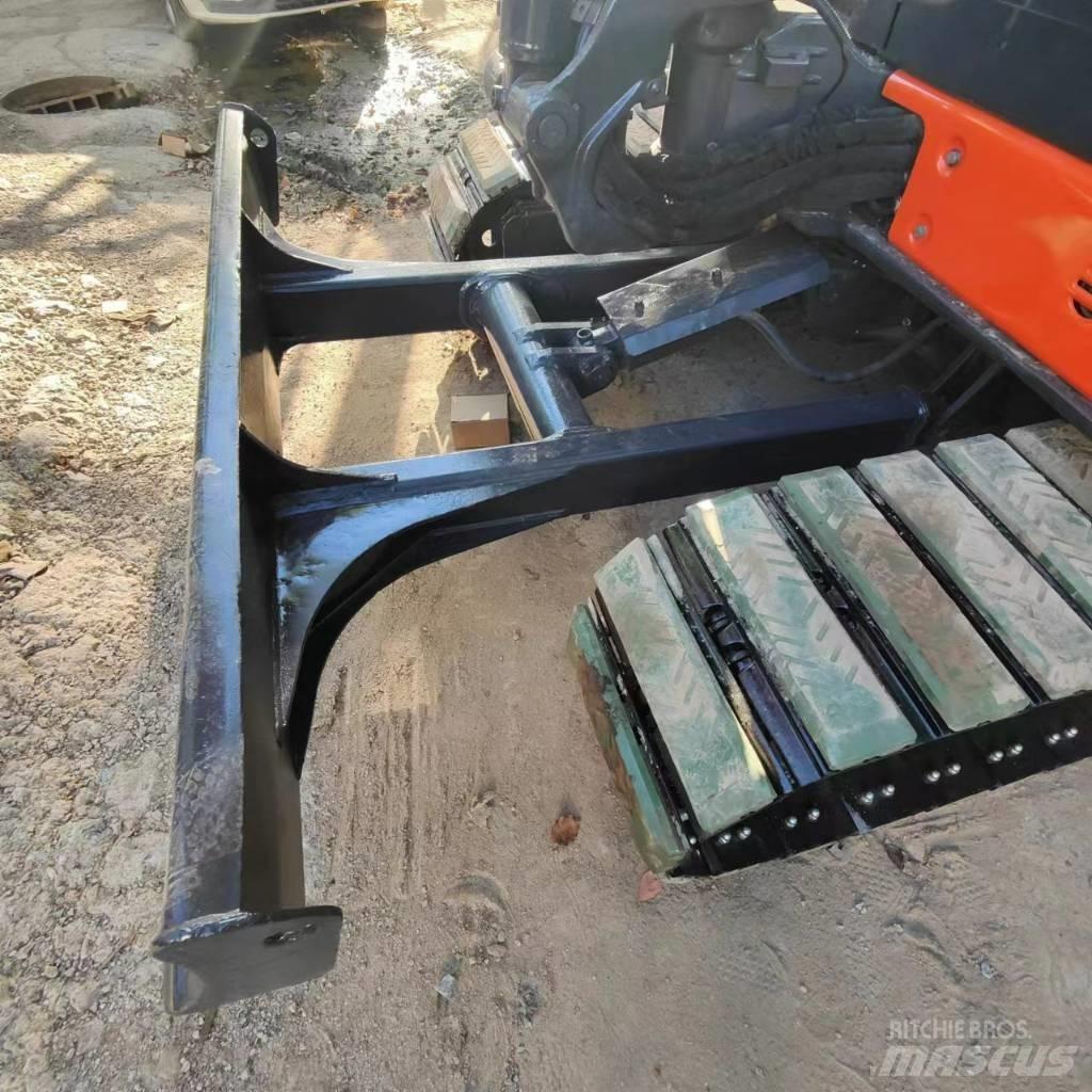 Hitachi ZX 50 U Mini bagri <7t