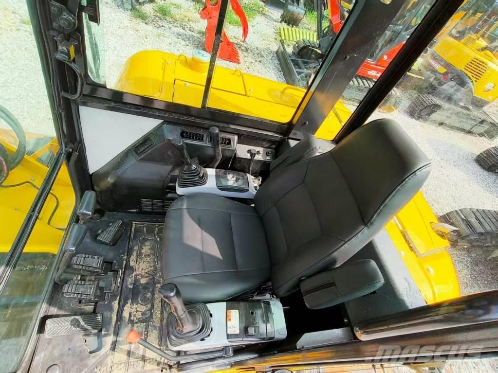 Komatsu PC 56 Mini bagri <7t