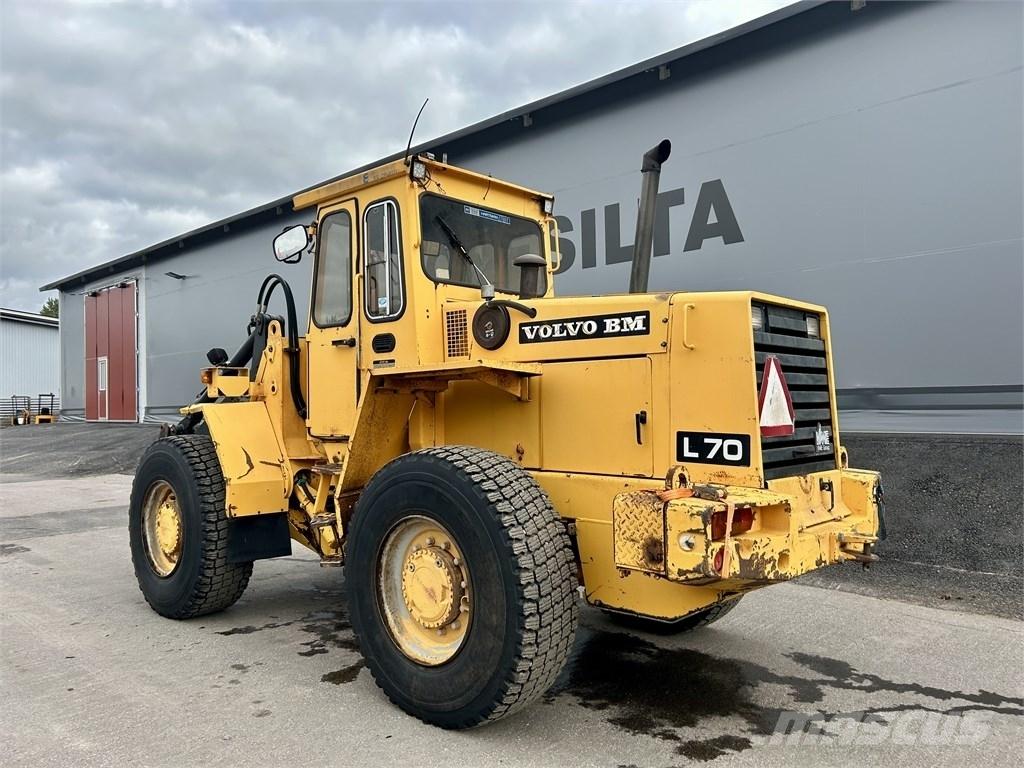 Volvo L 70 Kolesni nakladalci