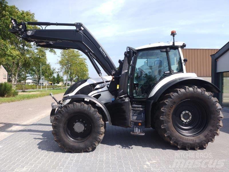 Valtra T 175 A Traktorji