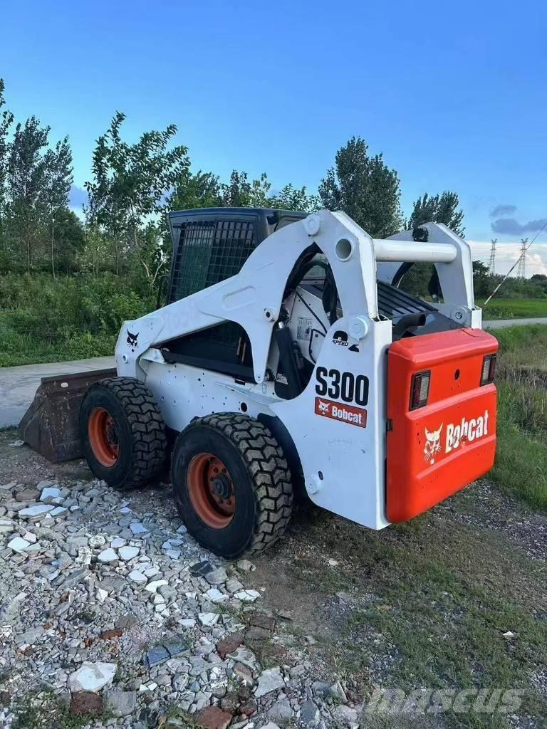 Bobcat S 300 Skid steer mini nakladalci