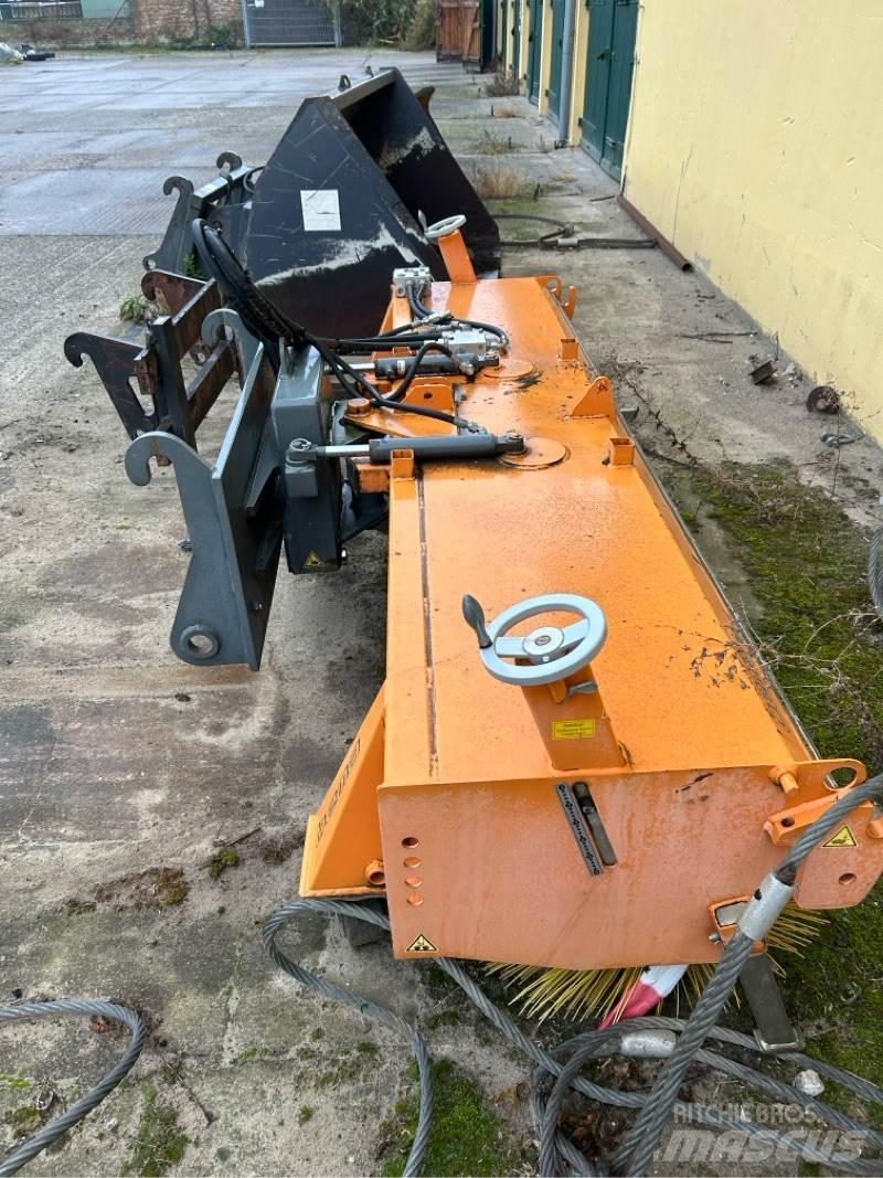 Bema 30 Dual Cestni pometači