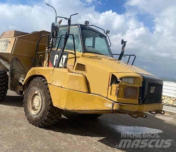 CAT 730C Drugi tovornjaki