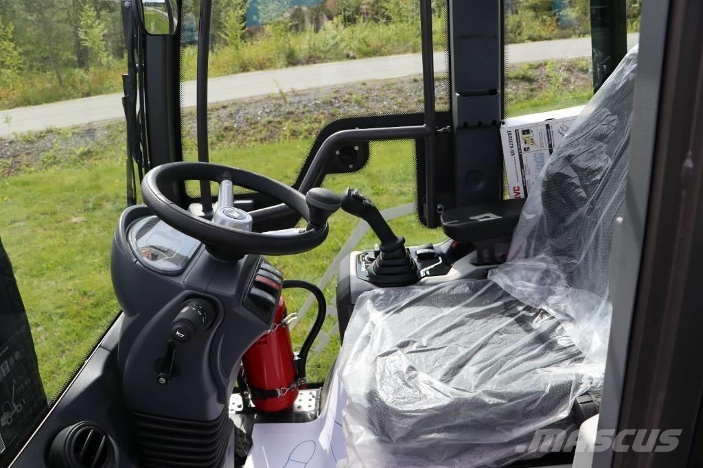 Mecalac MCL8 Kolesni nakladalci