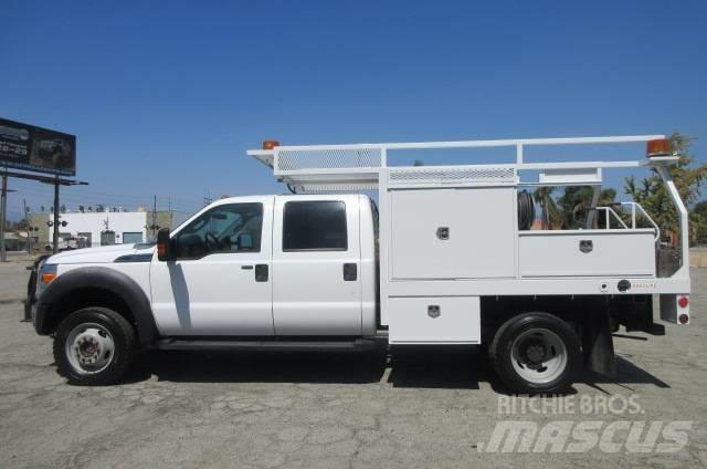 Ford F 550 Tovornjaki s kesonom/platojem