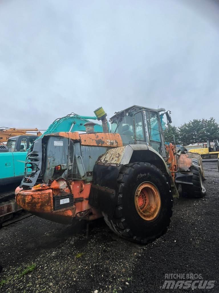 Hitachi ZW 310 Kolesni nakladalci