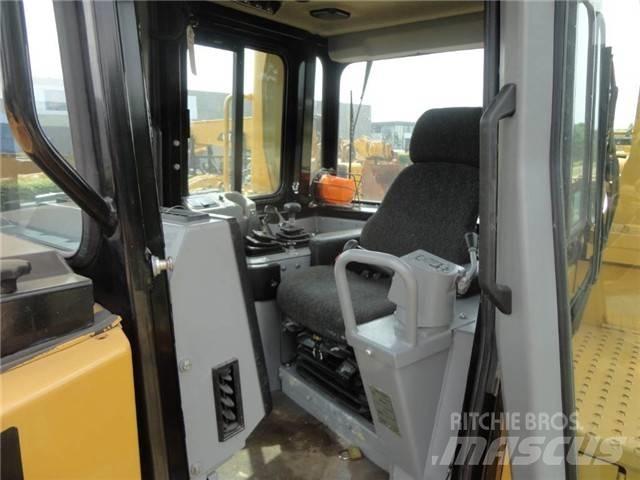 CAT D 8 R Buldožerji goseničarji