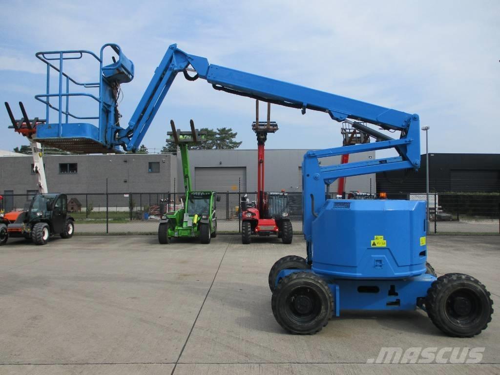 Genie Z34/22 (436) Zglobne samohodne dvižne ploščadi