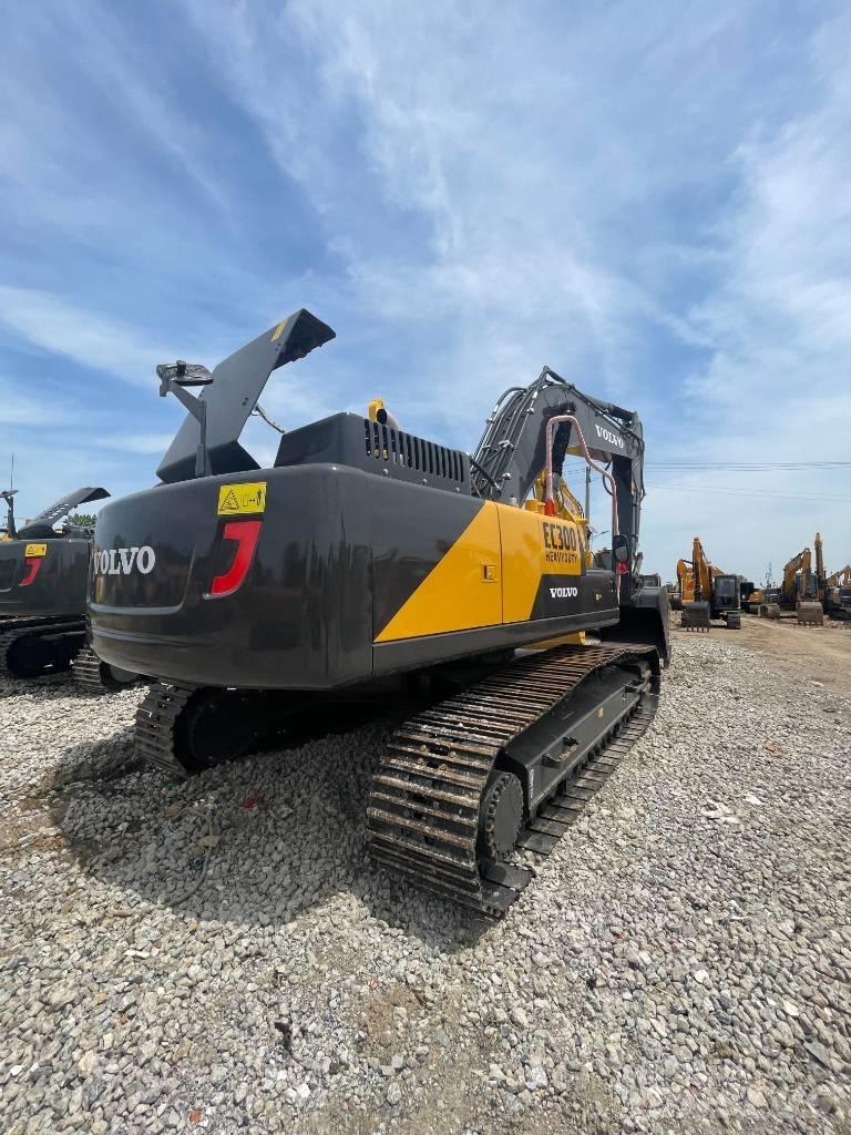 Volvo EC 300 Bagri goseničarji