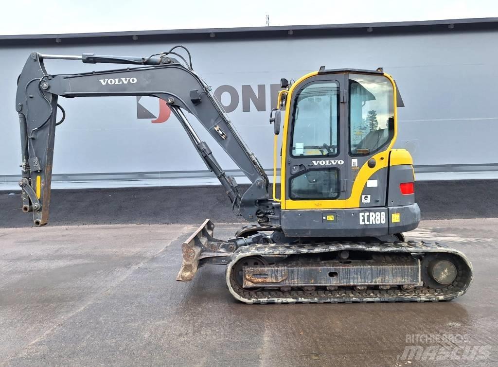 Volvo ECR88 Midi bagri 7t – 12t