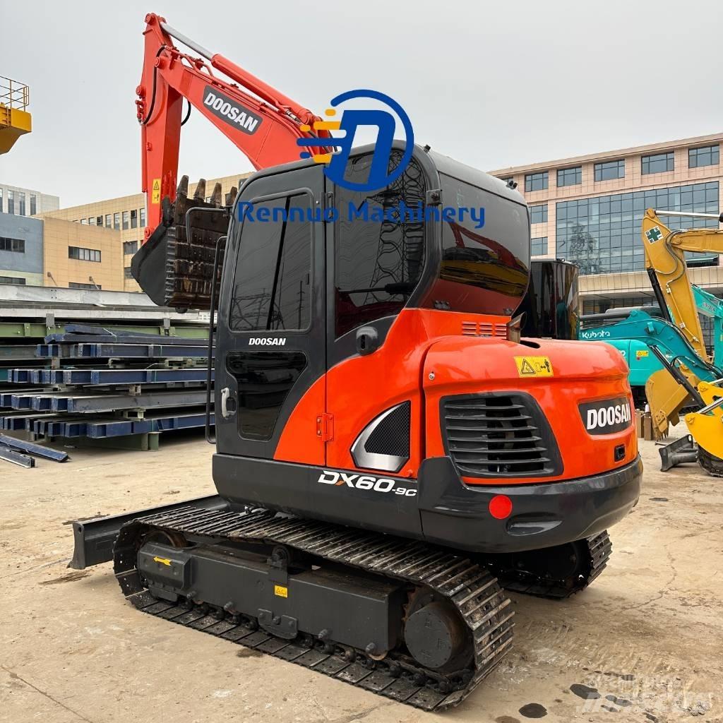 Doosan DX 60 Mini bagri <7t
