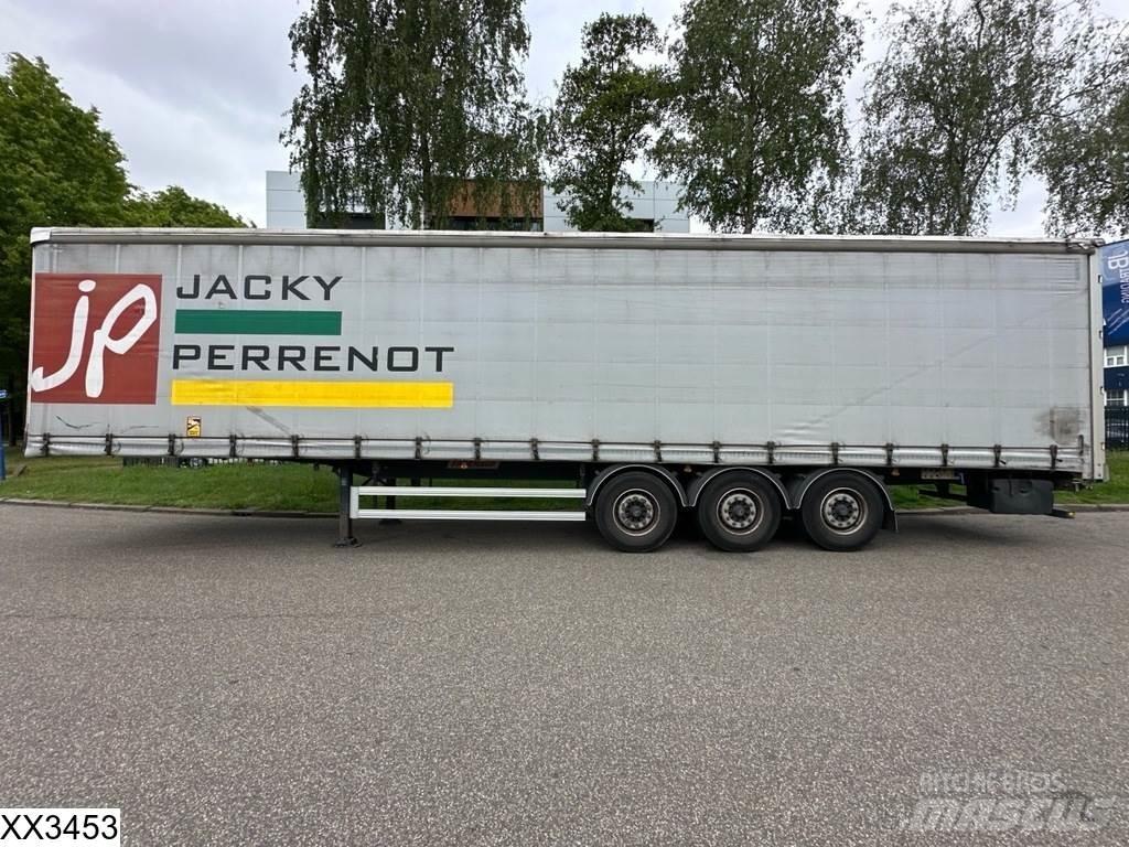 Fruehauf Tautliner Polprikolice s ponjavo