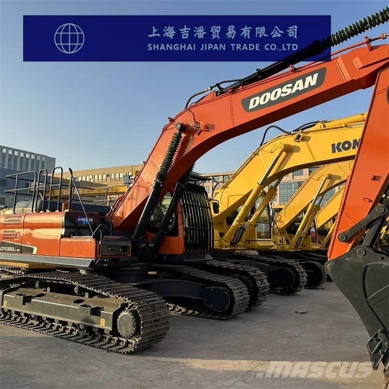 Doosan DX 300 Bagri goseničarji
