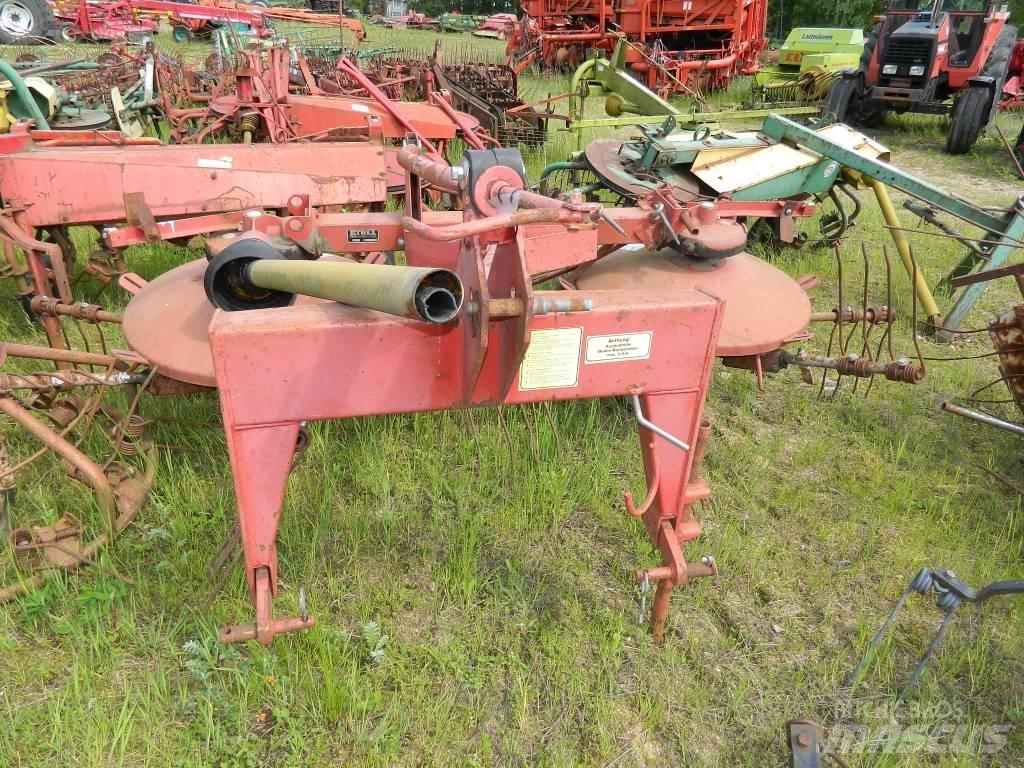 Stoll UM 400 Obračalniki in zgrabljalniki