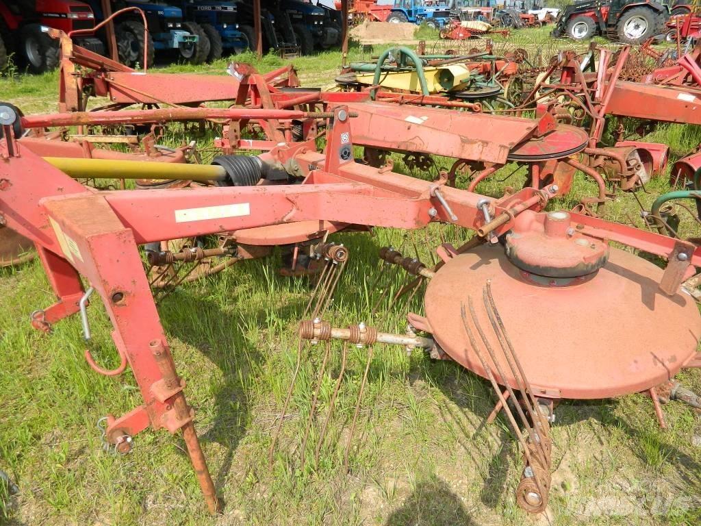 Stoll UM 400 Obračalniki in zgrabljalniki