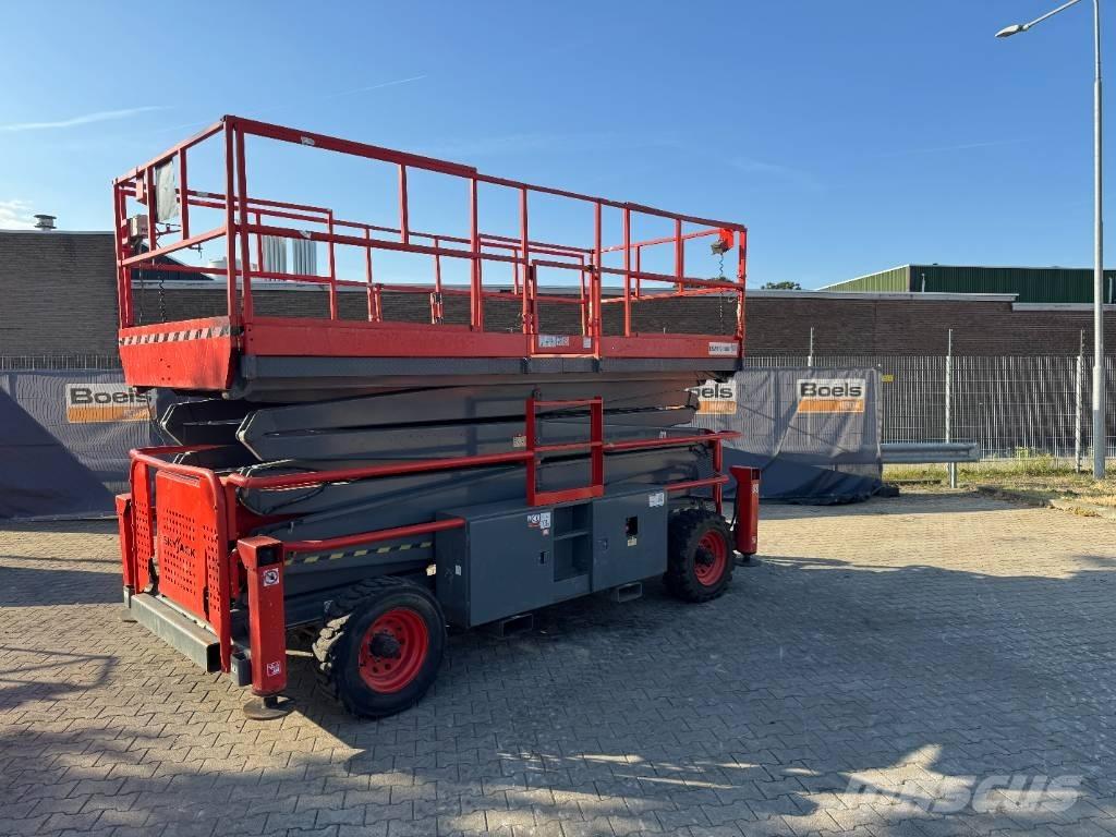 SkyJack 9250RT Škarjaste dvižne ploščadi