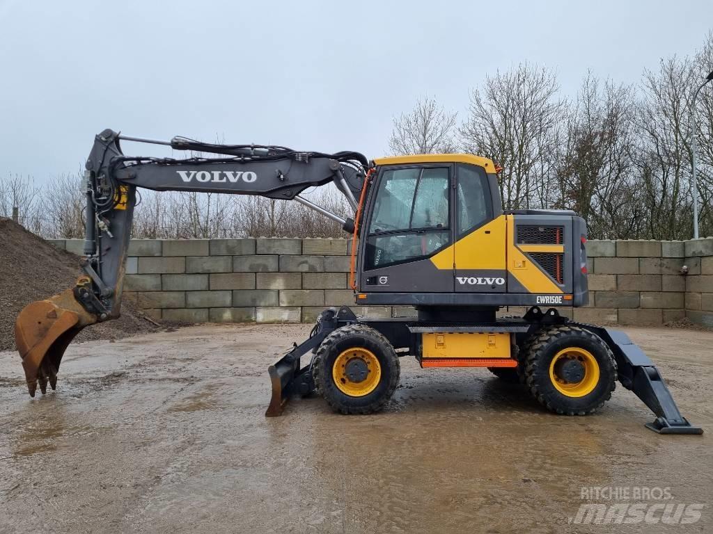 Volvo EWR 150 E Bagri na kolesih