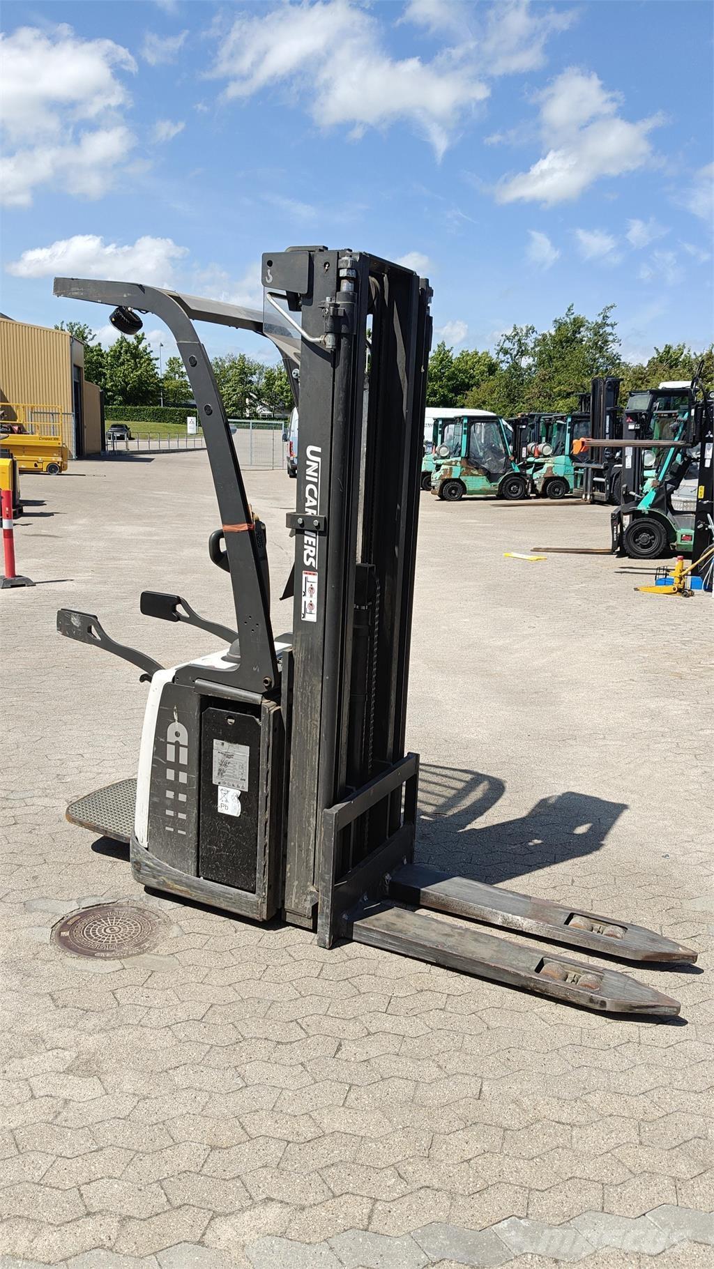 Atlet PSP160 Samopogonski ročni viličarji