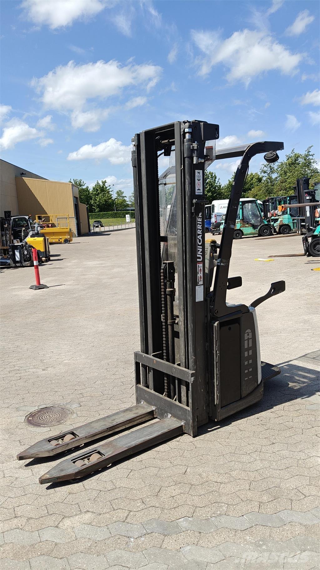 Atlet PSP160 Samopogonski ročni viličarji