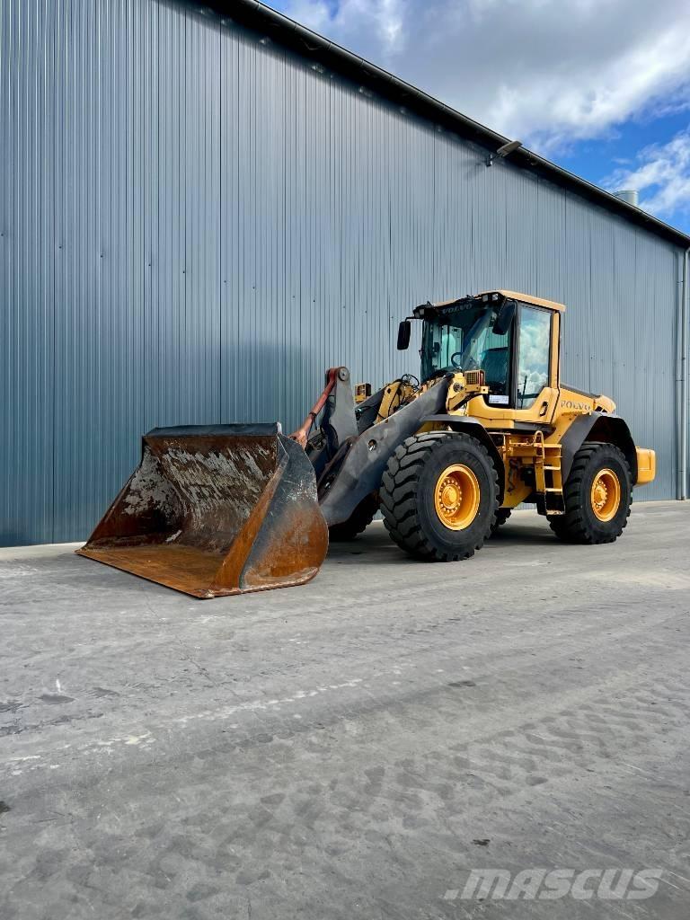 Volvo L90F Kolesni nakladalci