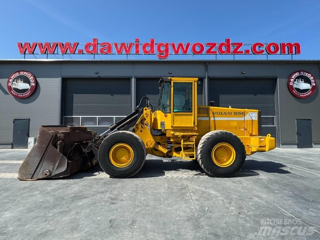Volvo L90B Kolesni nakladalci