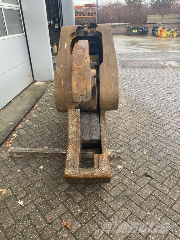 Genesis GXP 400R Klešče